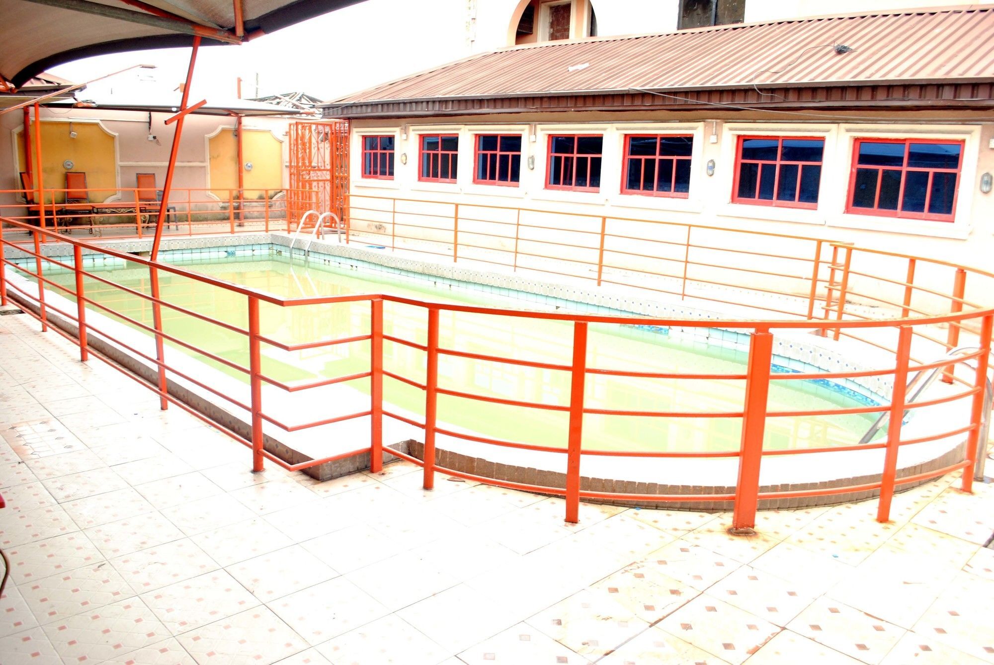 Aquatic Suites & Lounge Lagos Exterior photo